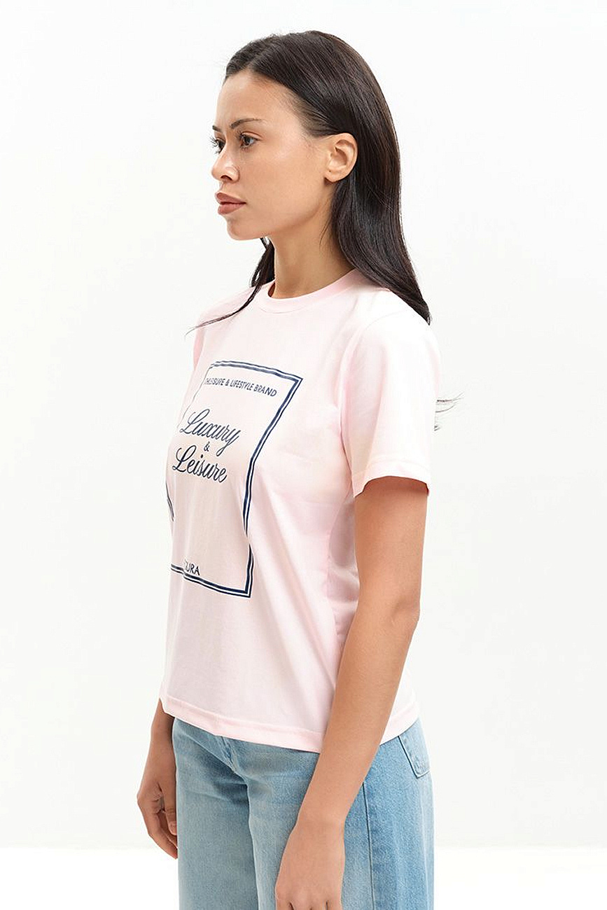 Футболка Luxury and Leisure