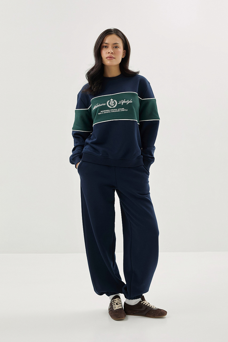Костюм "Athleisure&Lifestyle" с&nbsp;контрастным кантом
